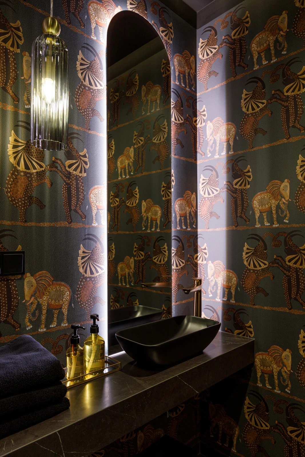 Badezimmer mit Badewanne